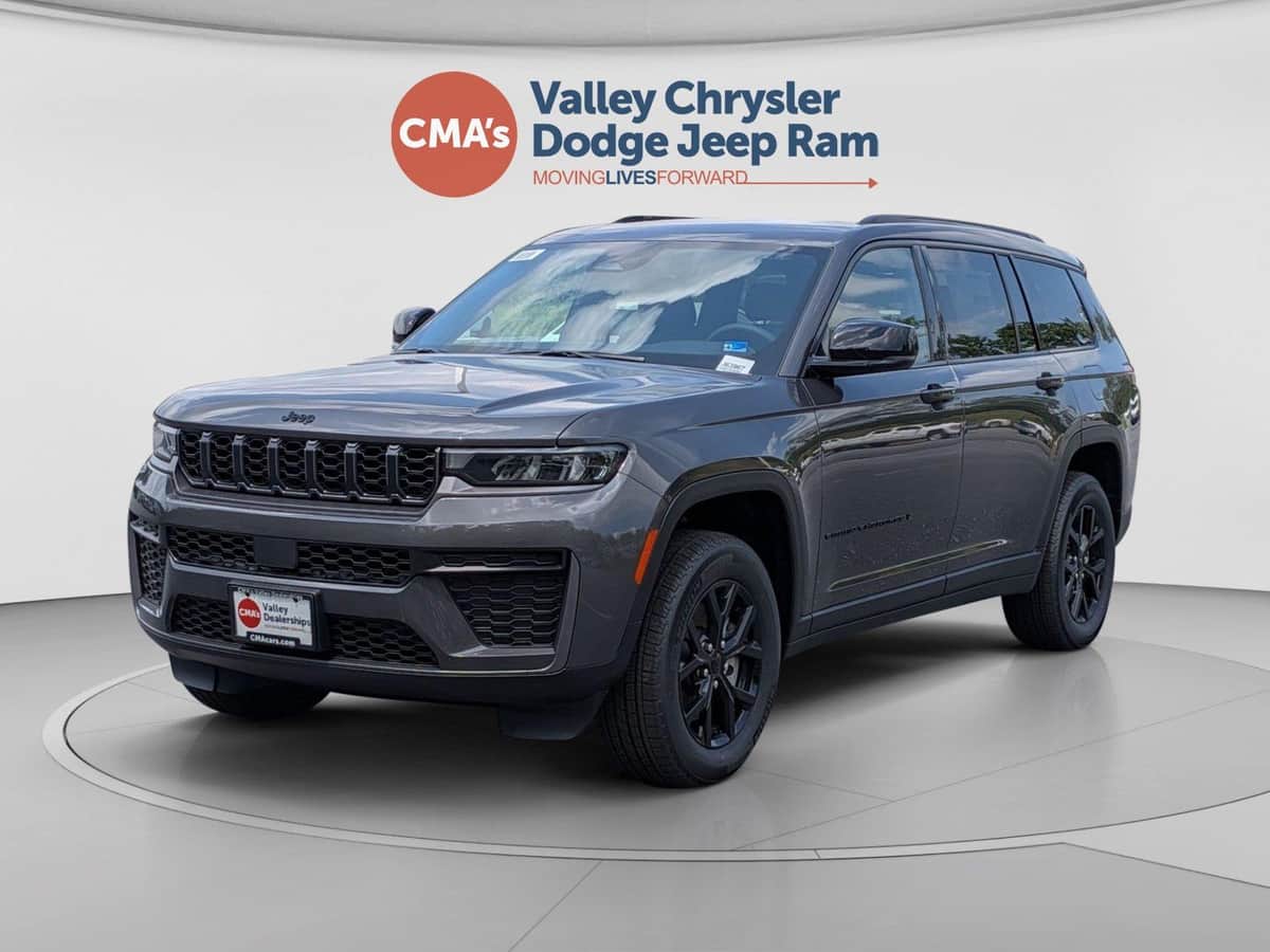 2026 Jeep Grand Cherokee L Laredo Altitude