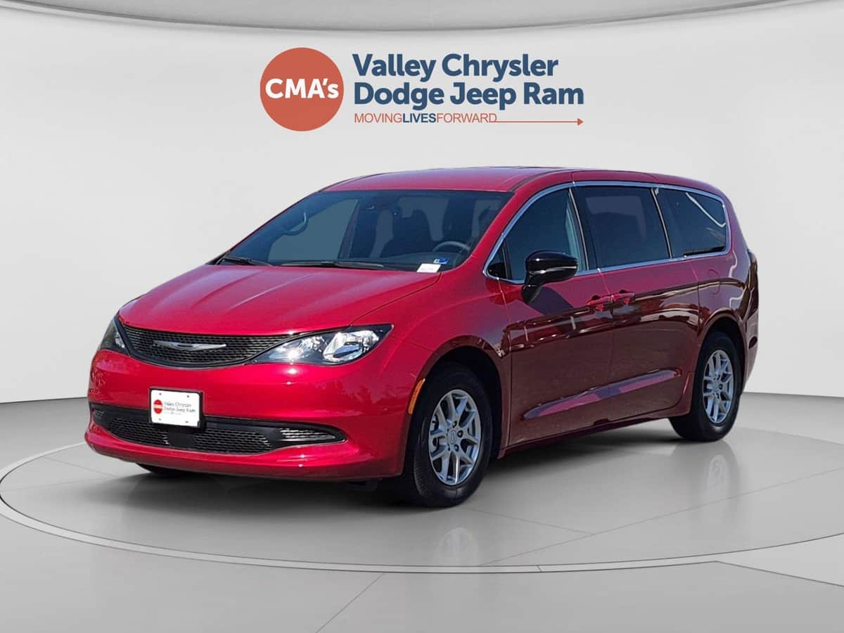 2026 Chrysler Voyager LX