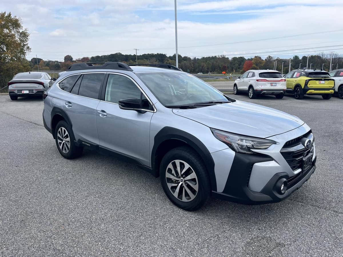 2025 Subaru Outback Premium