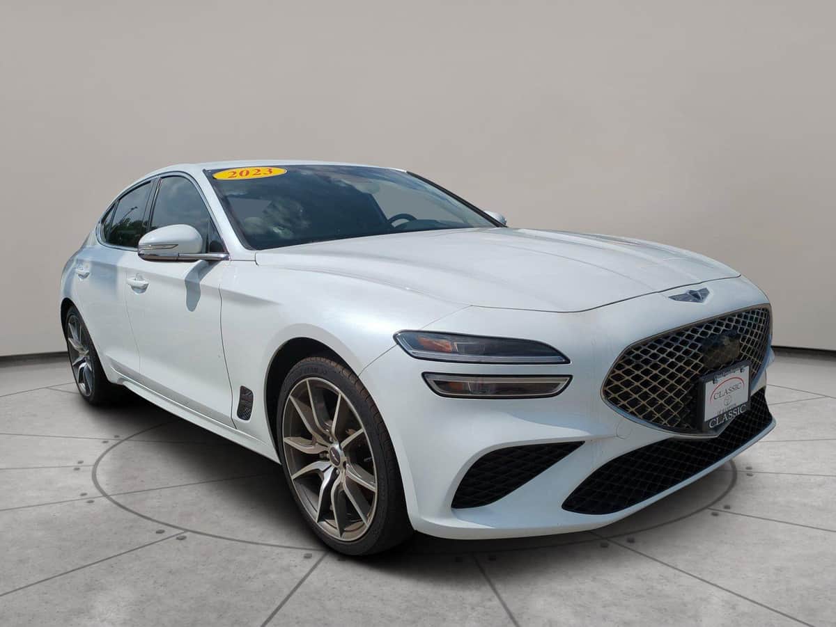 2023 Genesis G70 2.0t