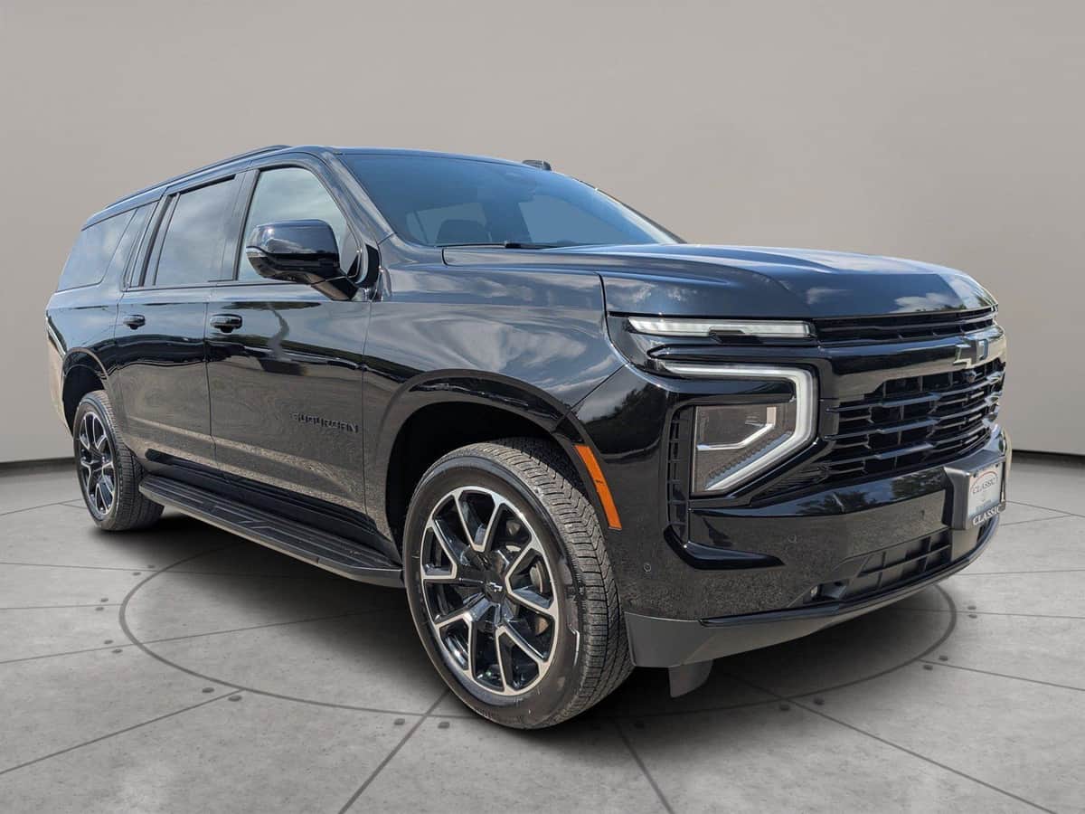 2025 Chevrolet Suburban RST