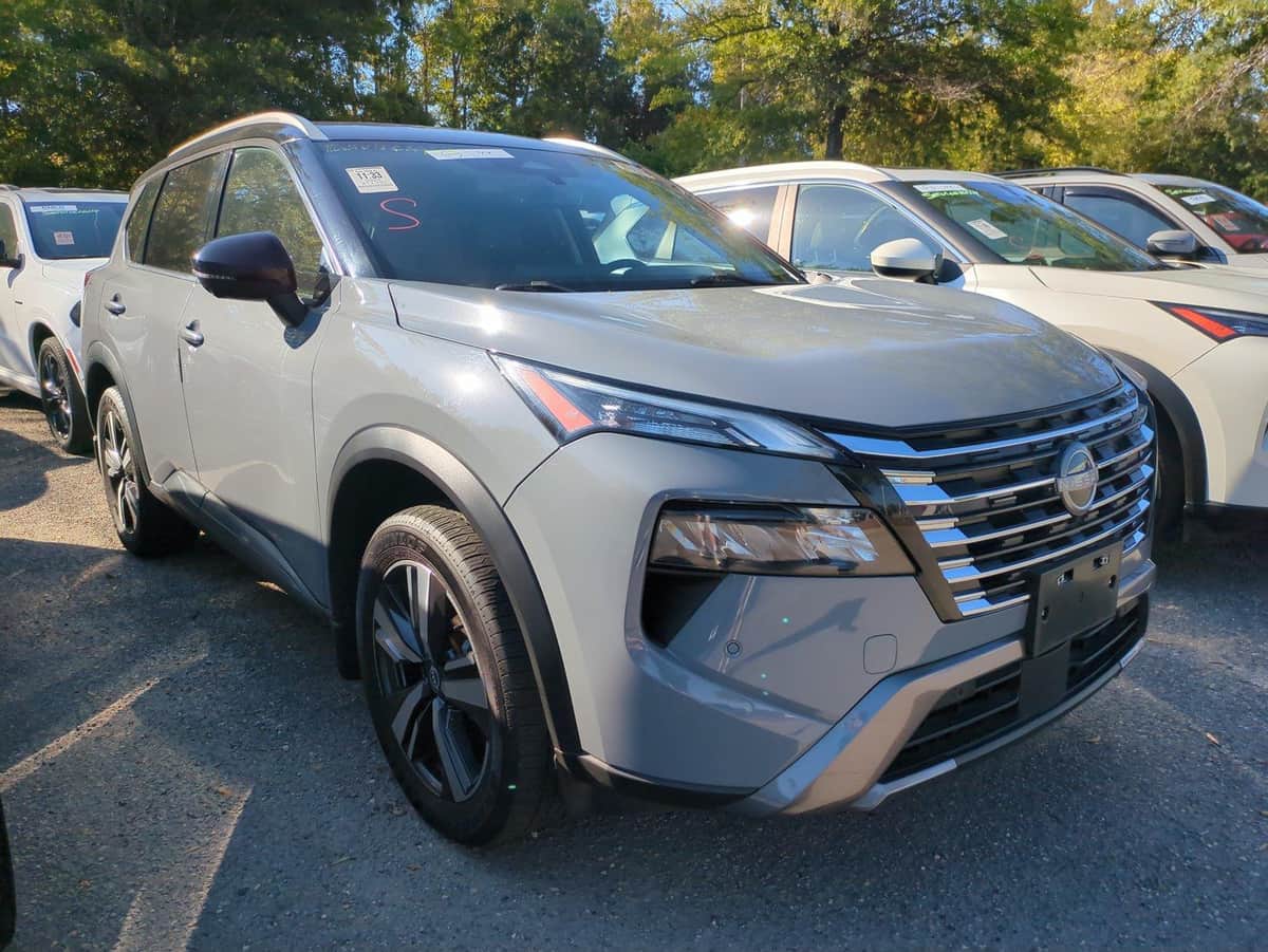 2024 Nissan Rogue SL