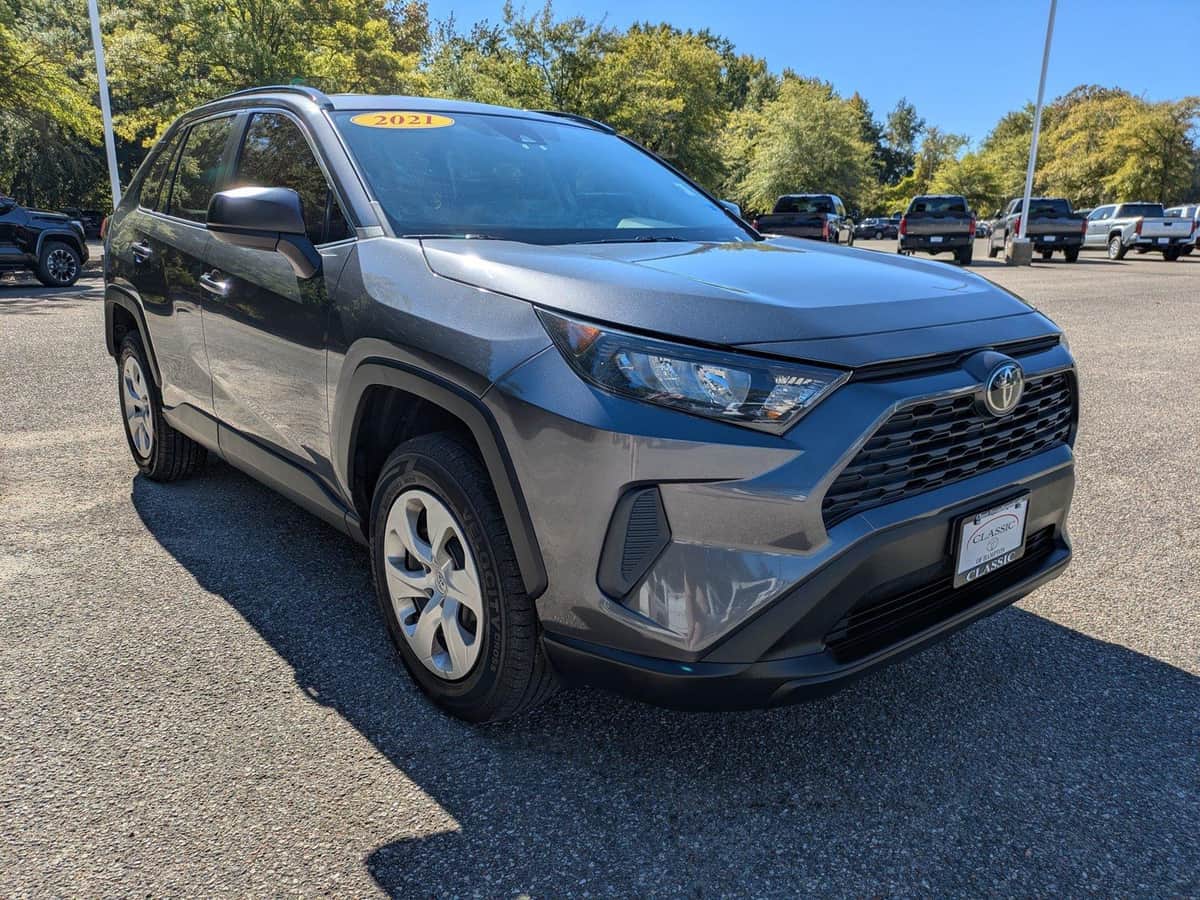 2021 Toyota RAV4 LE