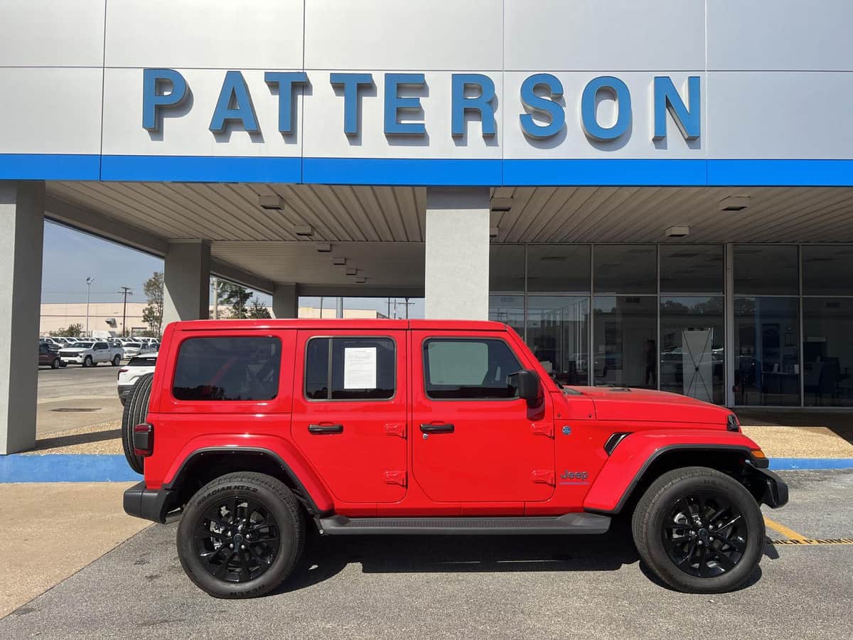 2025 Jeep Wrangler Sahara