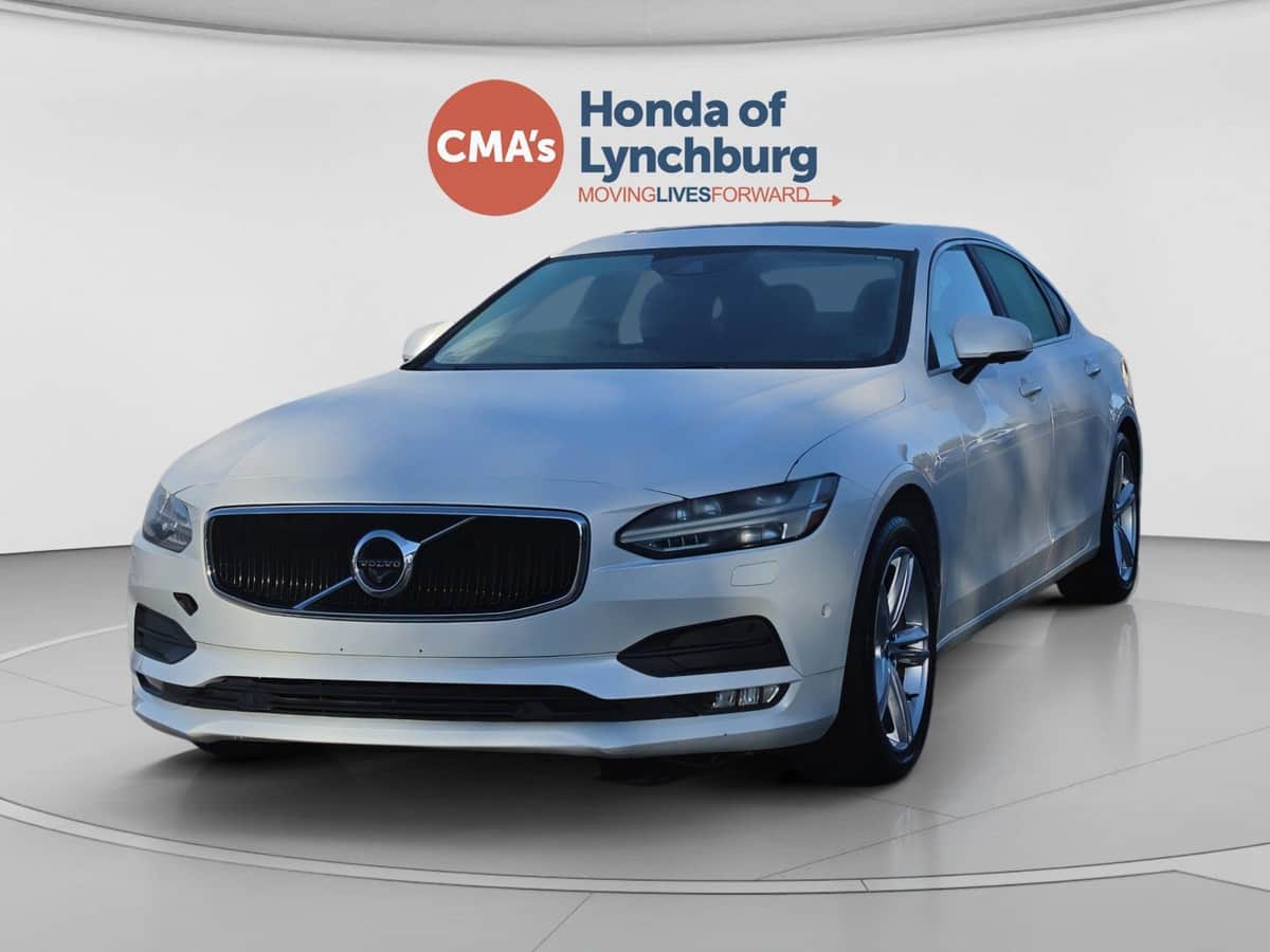 2018 Volvo S90 Momentum
