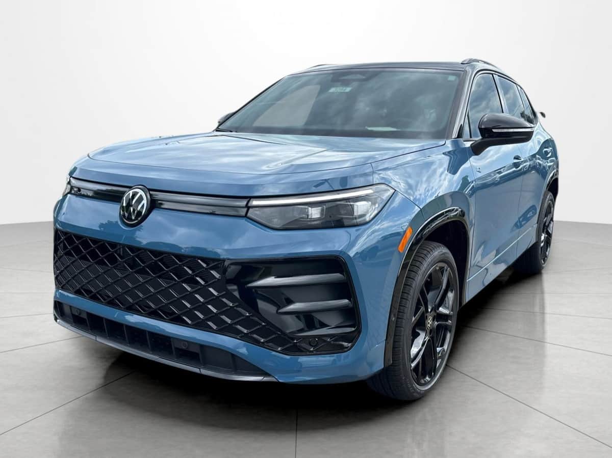2026 Volkswagen Tiguan Se R-Line Black