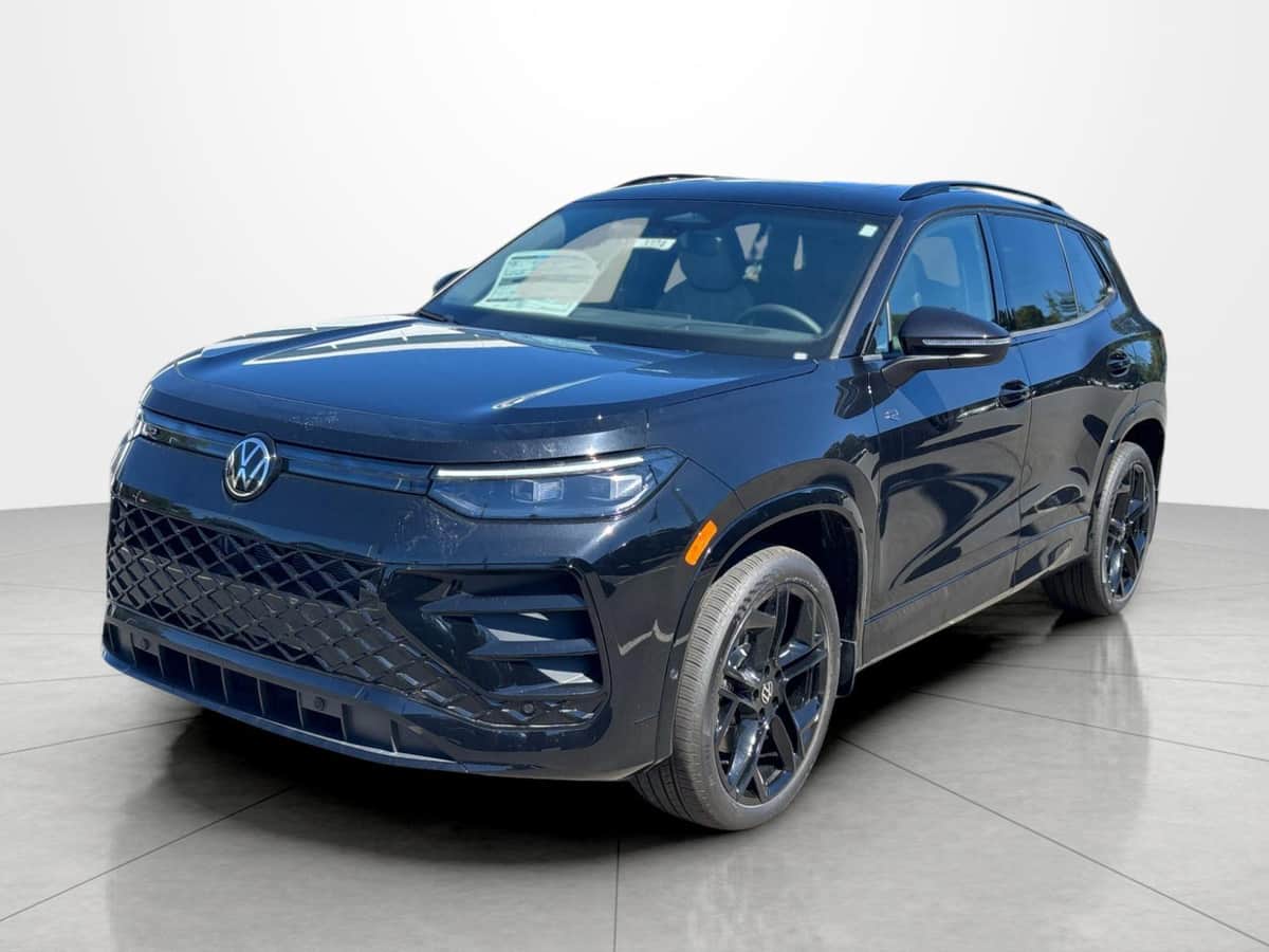 2026 Volkswagen Tiguan Se R-Line Black