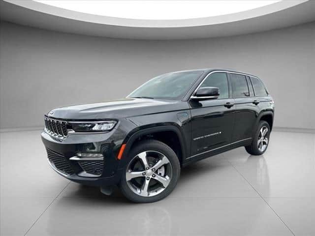2024 Jeep Grand Cherokee Base