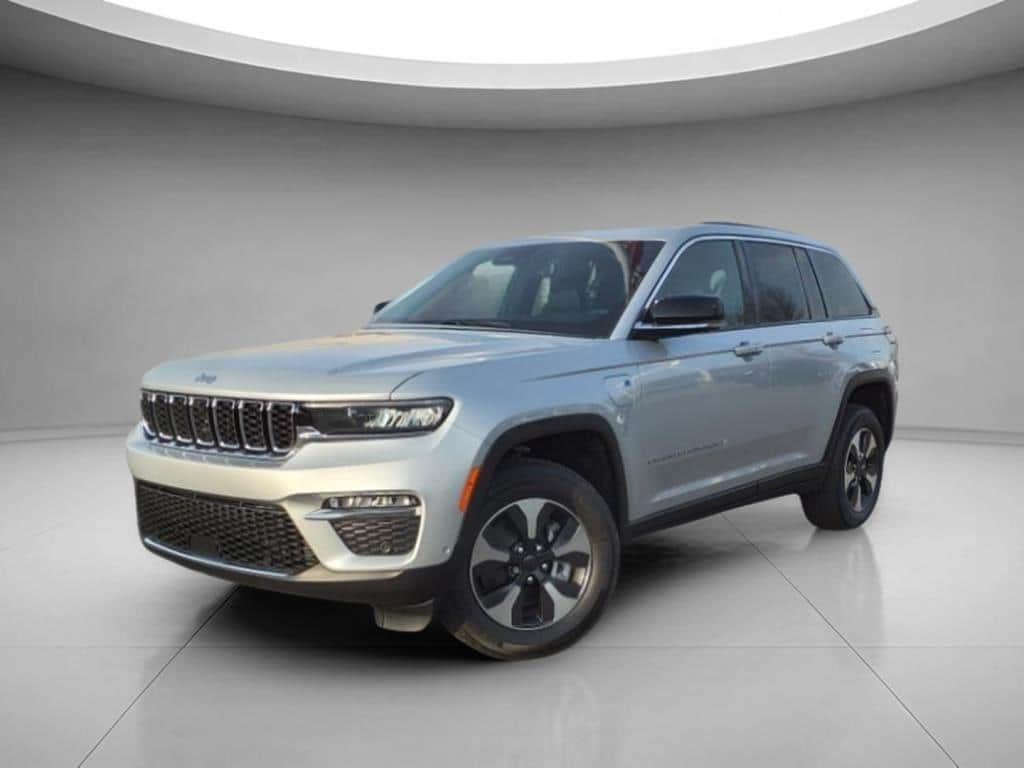 2024 Jeep Grand Cherokee Base