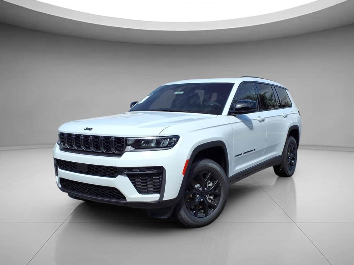 2026 Jeep Grand Cherokee L Laredo Altitude