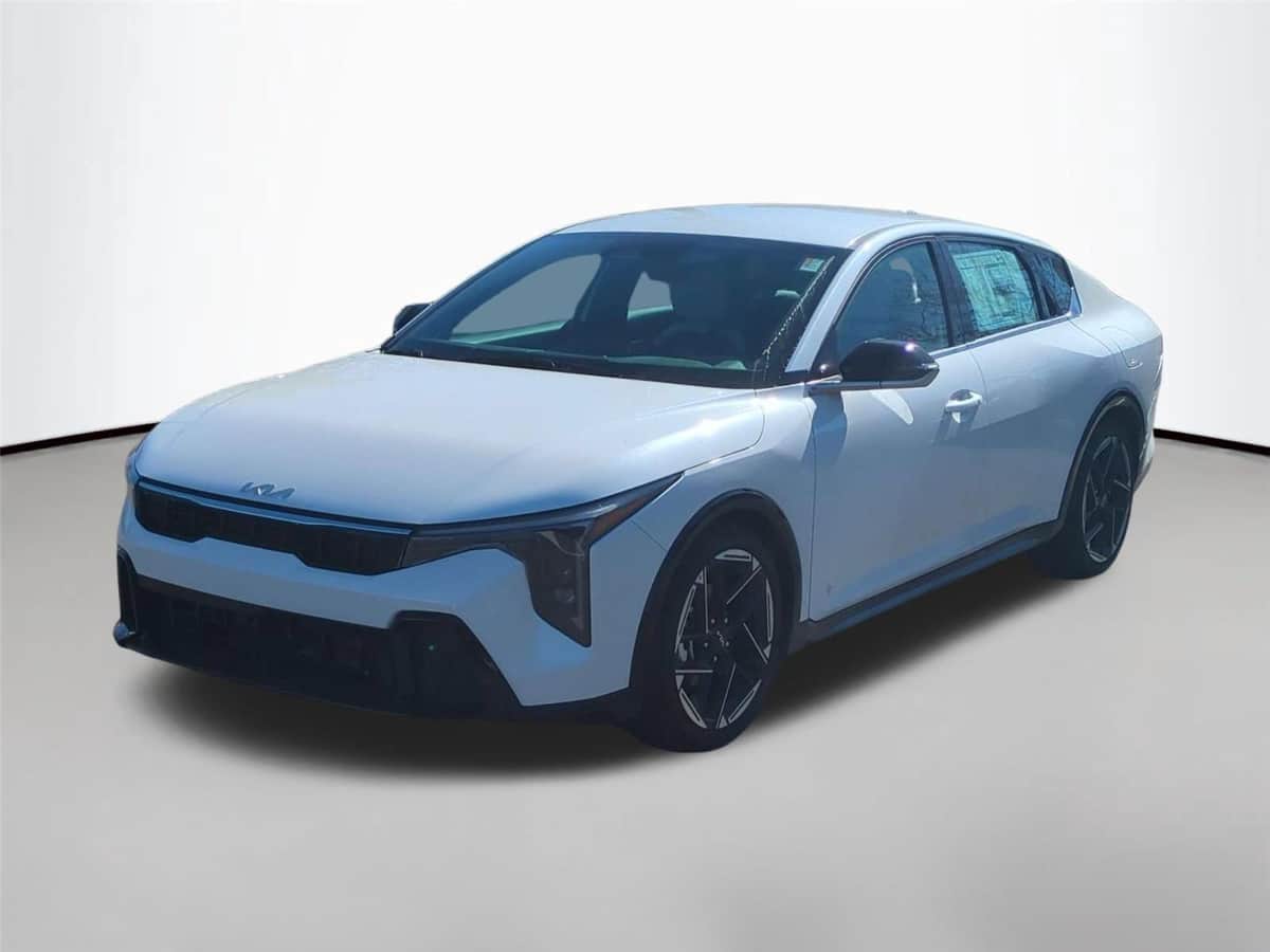 2027 Kia K4 Gt-Line