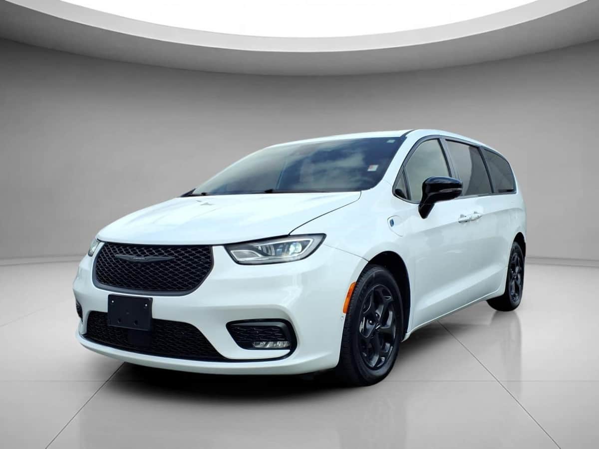 2024 Chrysler Pacifica Hybrid S Appearance Pkg