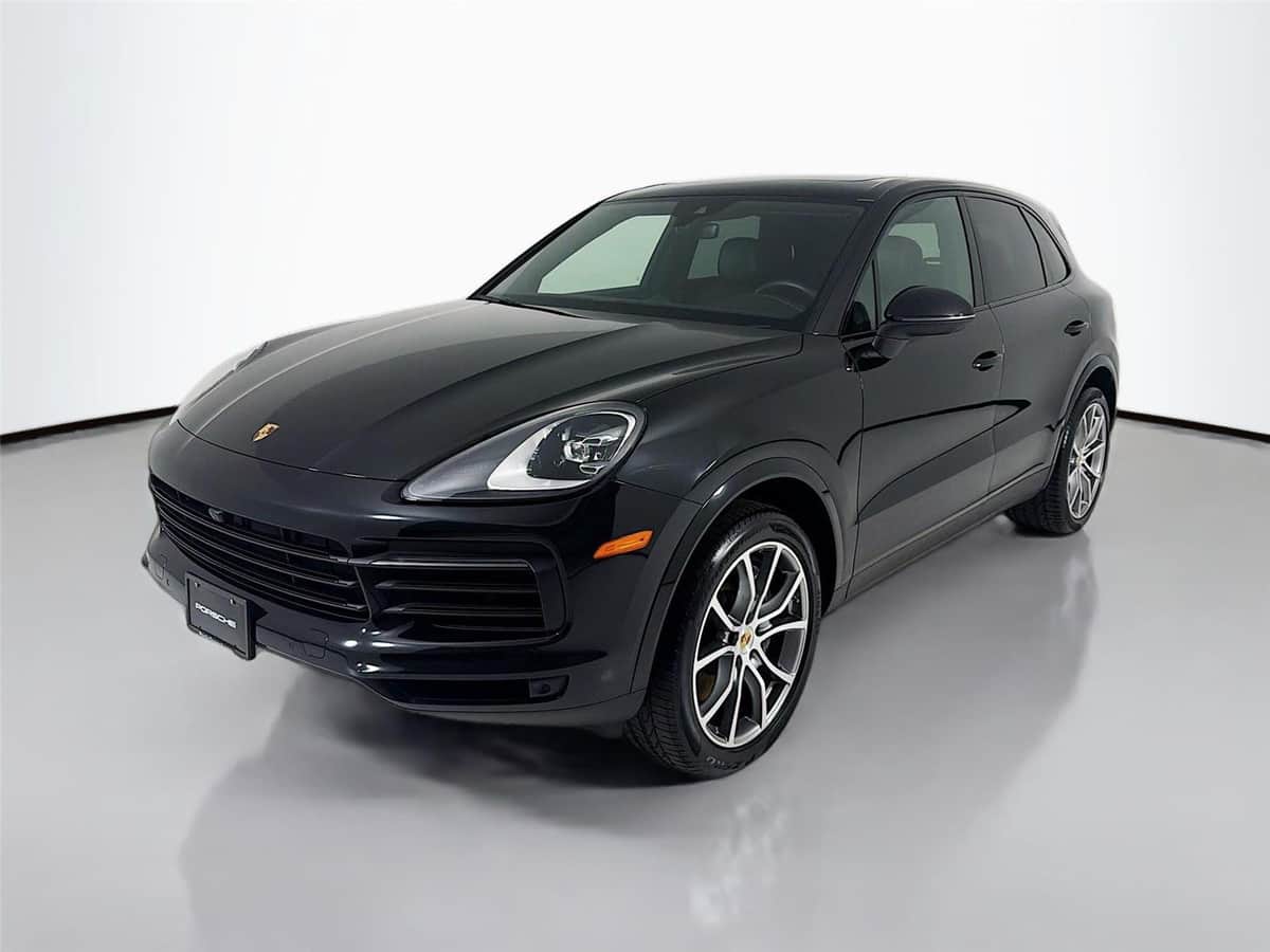 2023 Porsche Cayenne BASE