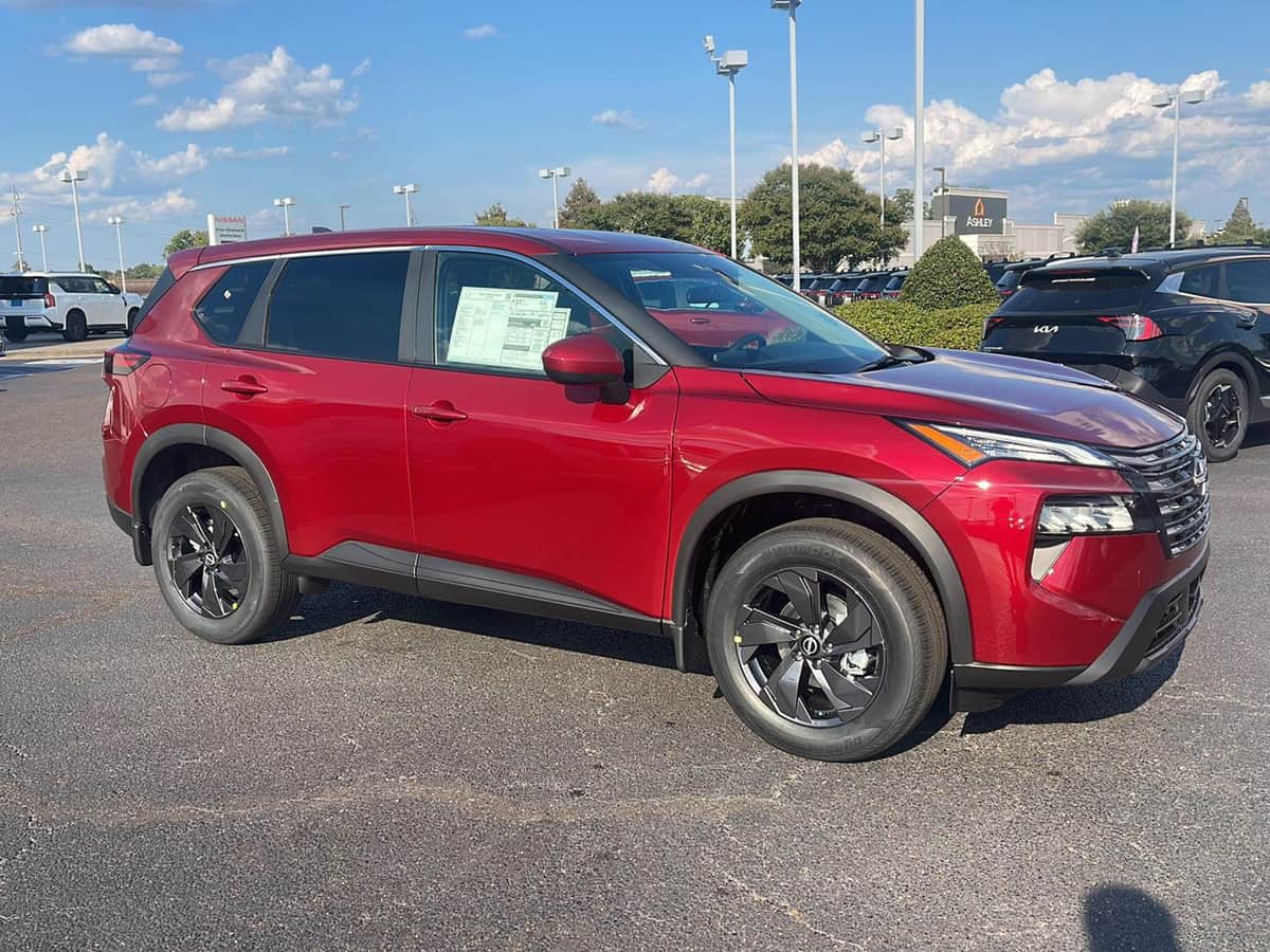 2026 Nissan Rogue SV