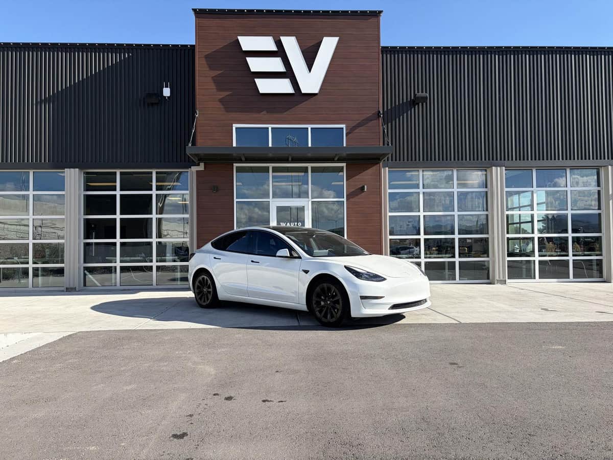 2023 Tesla Model 3 RWD