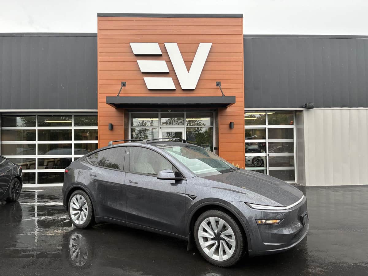 2026 Tesla Model Y Premium