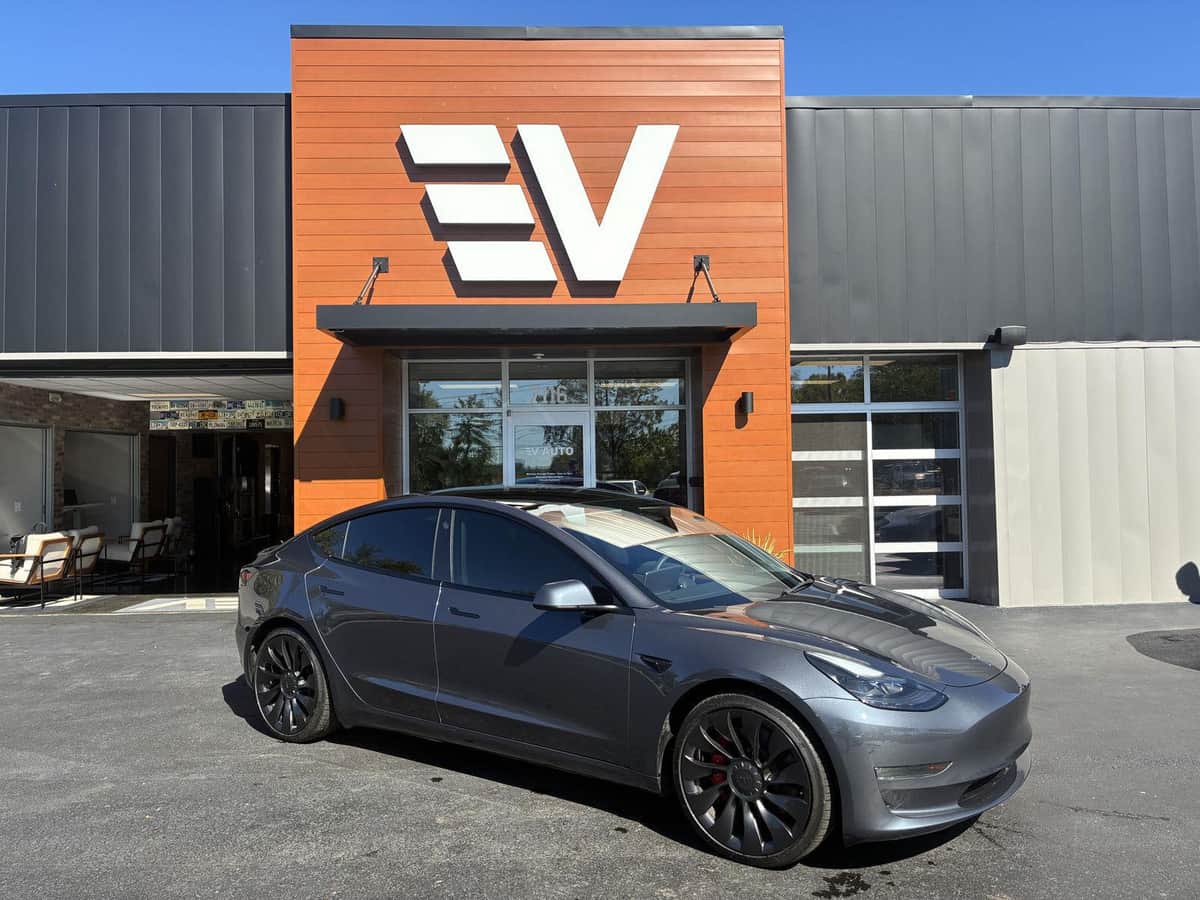 2023 Tesla Model 3 Performance