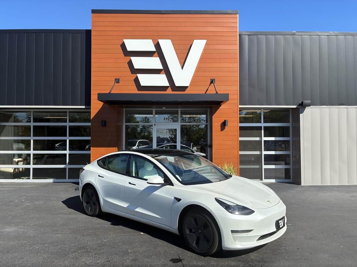 2022 Tesla Model 3 RWD