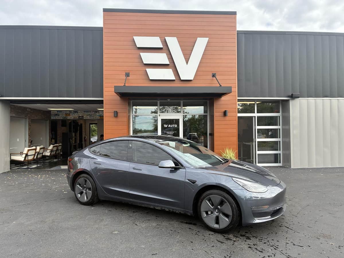 2023 Tesla Model 3 RWD