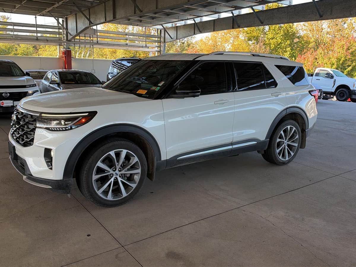 2025 Ford Explorer Platinum