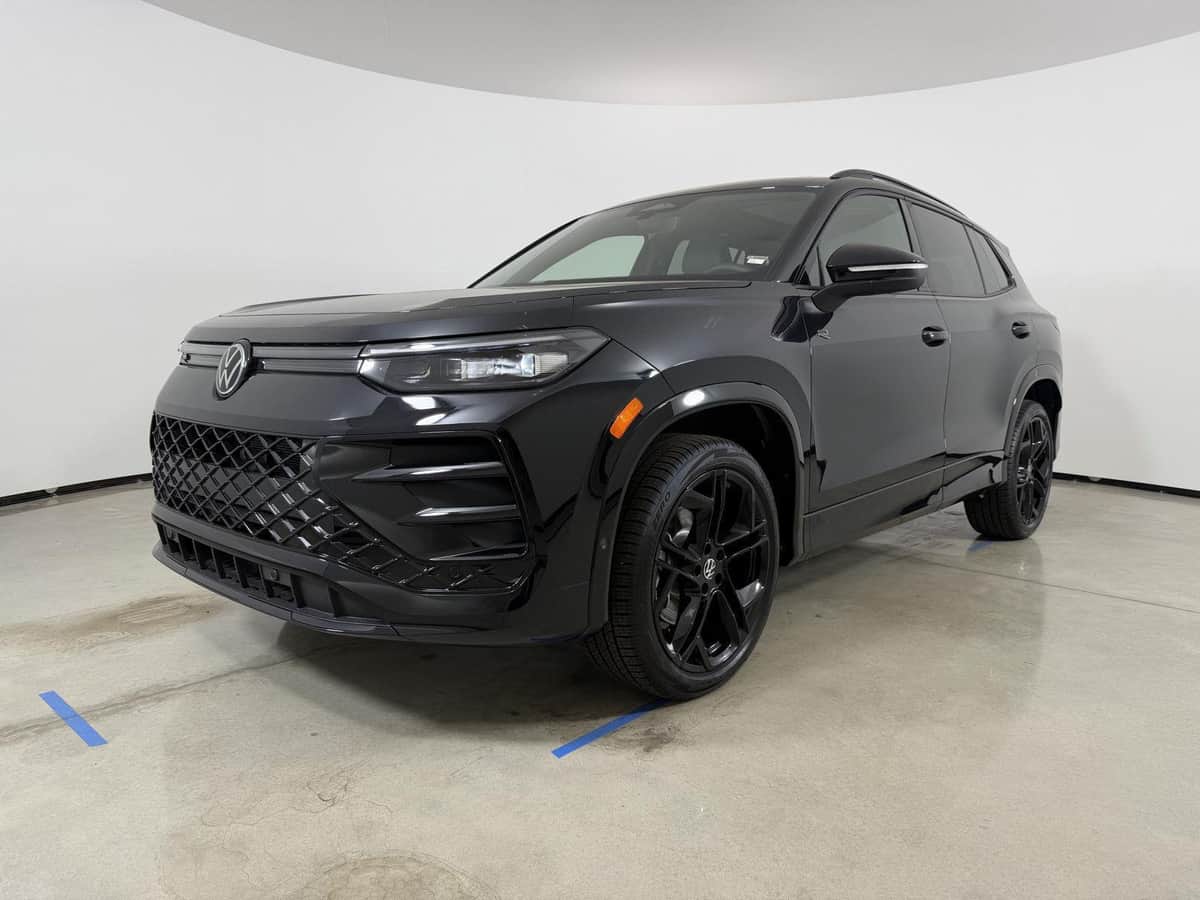2026 Volkswagen Tiguan Se R-Line Black