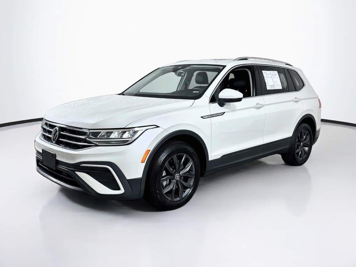 2023 Volkswagen Tiguan SE