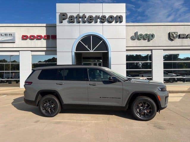 2027 Jeep Grand Cherokee L Laredo Altitude