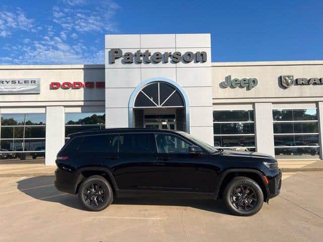 2027 Jeep Grand Cherokee L Laredo Altitude