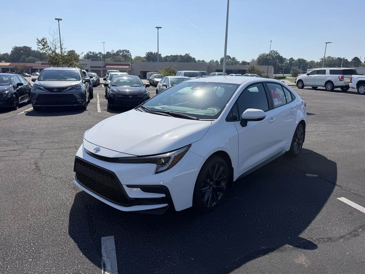 2027 Toyota Corolla SE