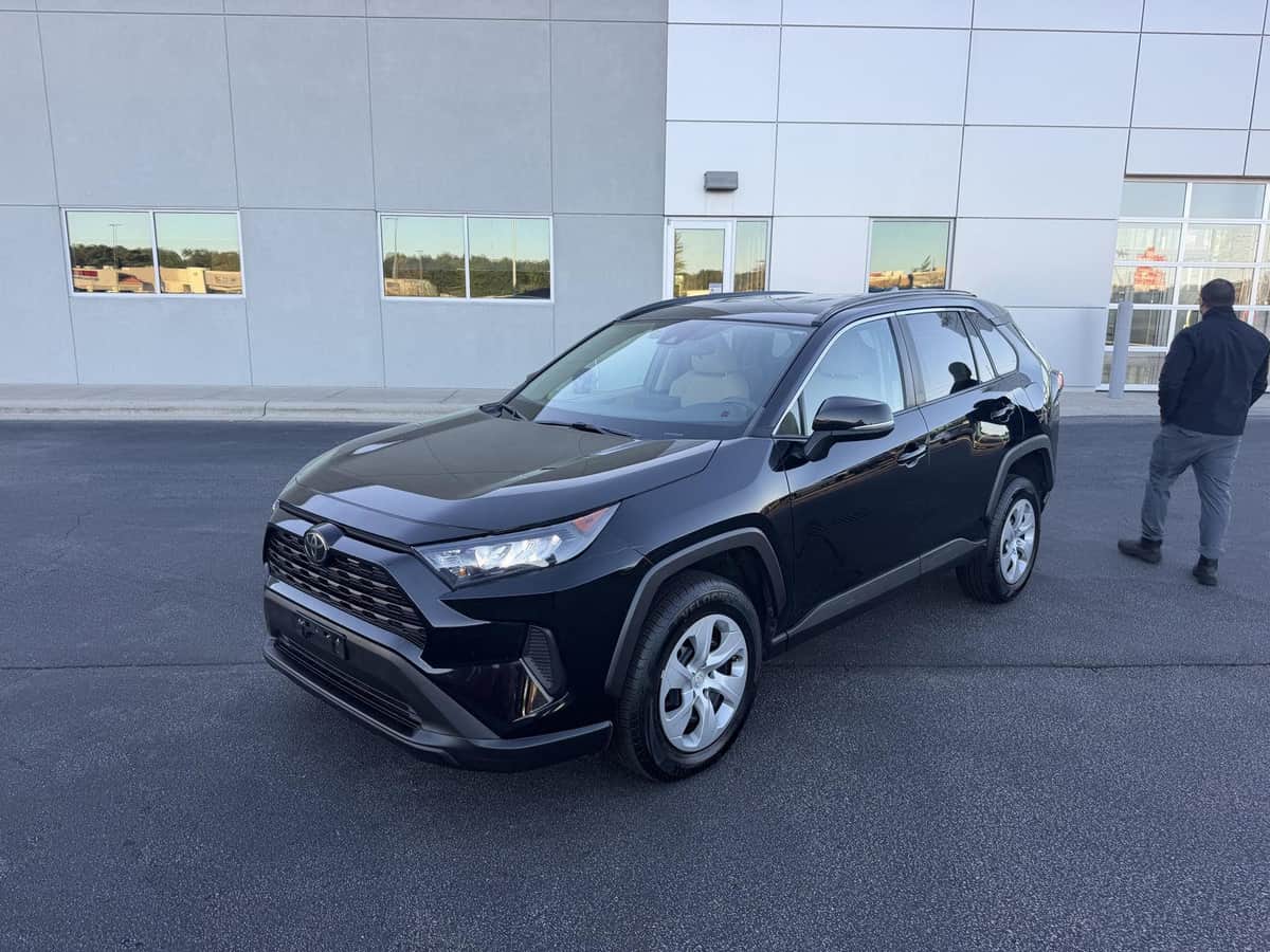 2019 Toyota RAV4 LE