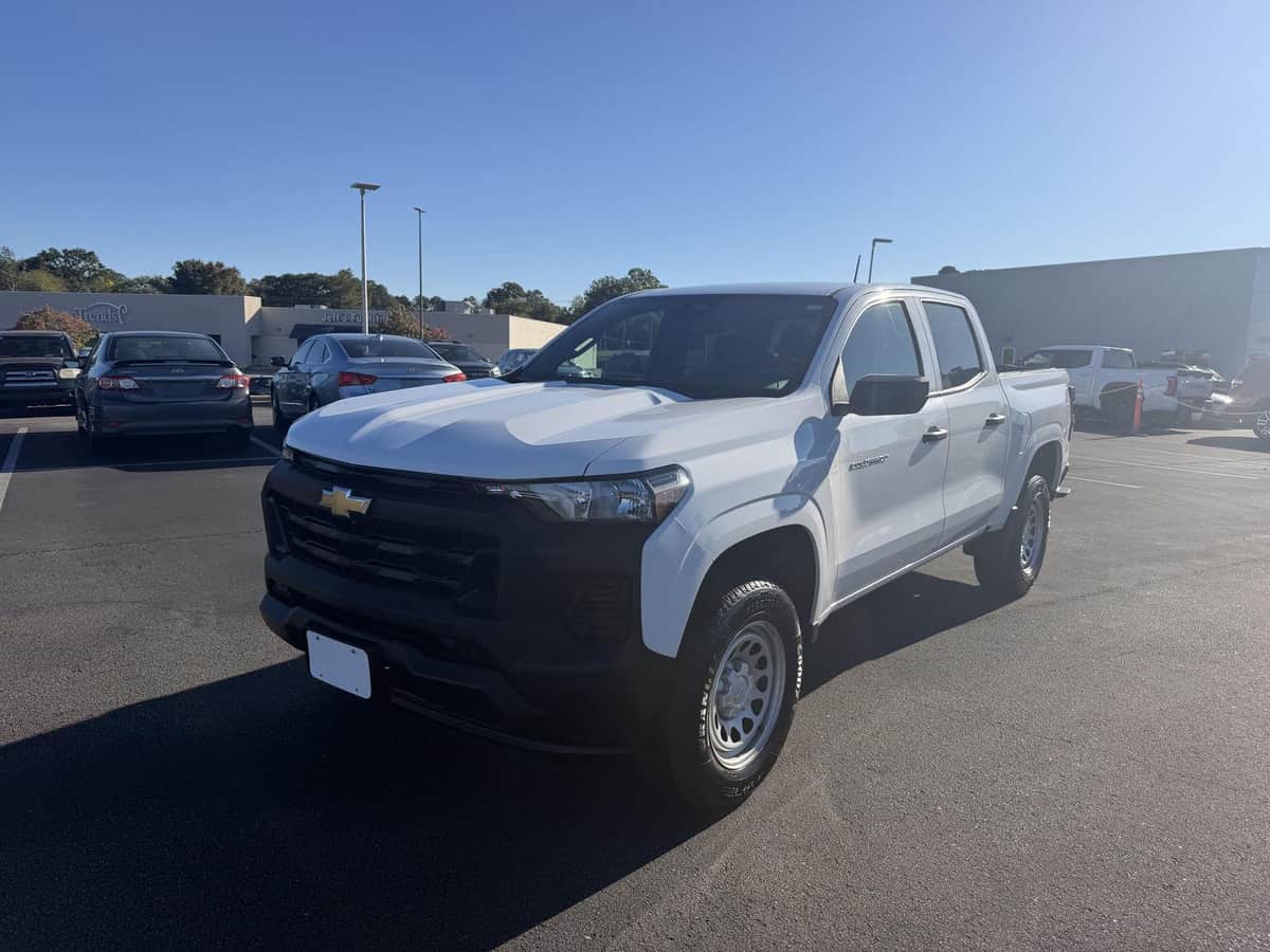 2023 Chevrolet Colorado WT