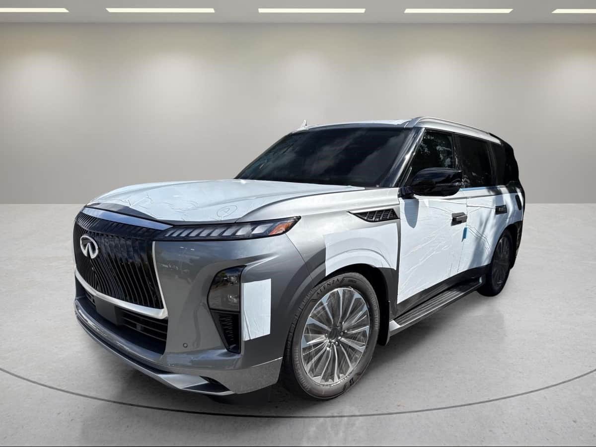 2027 INFINITI QX80 LUXE