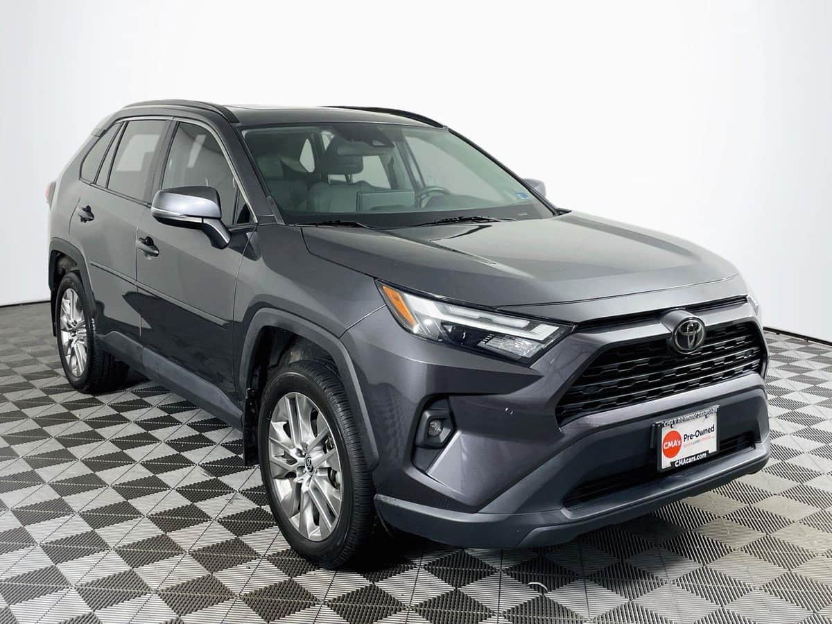 2024 Toyota RAV4 XLE Premium