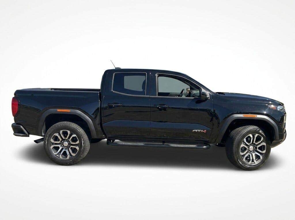 2023 GMC Canyon 4wd At4