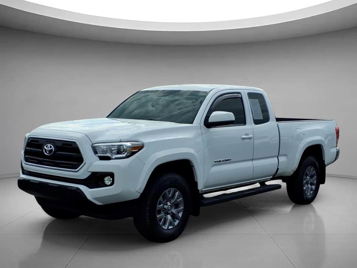 2017 Toyota Tacoma SR