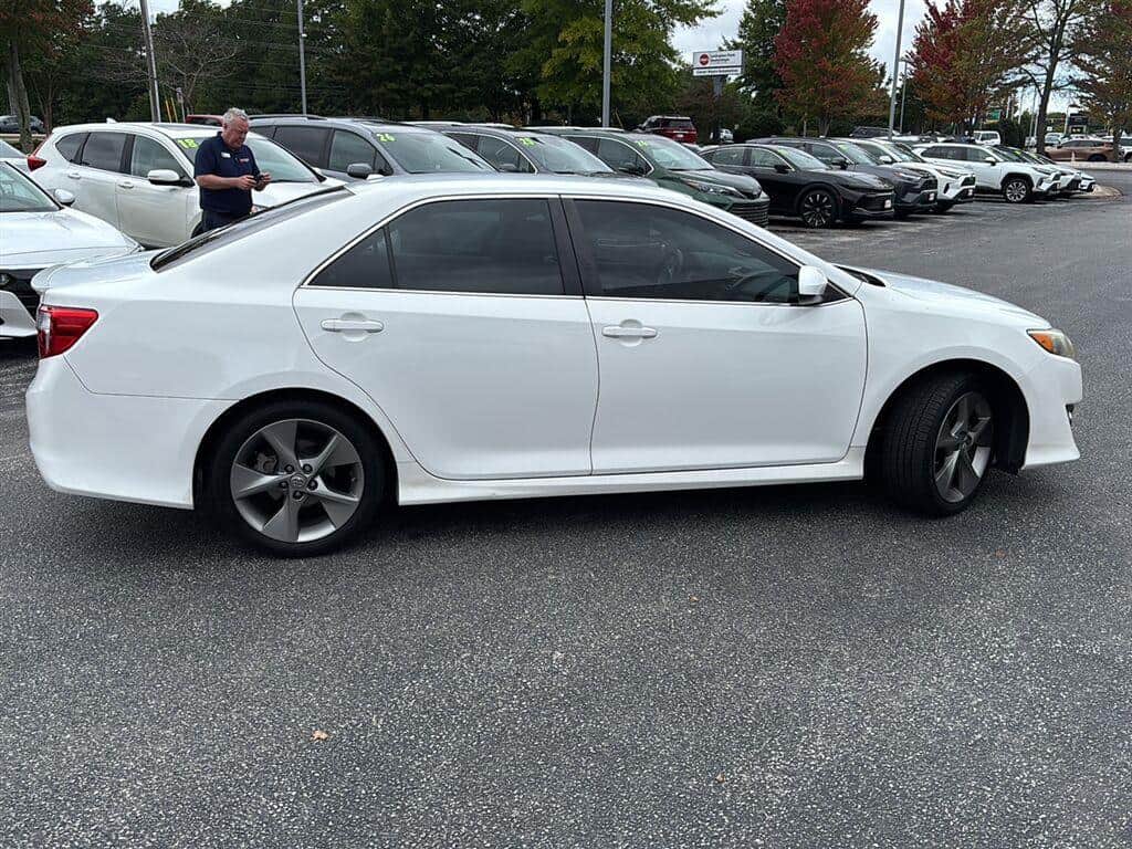 2014 Toyota Camry SE
