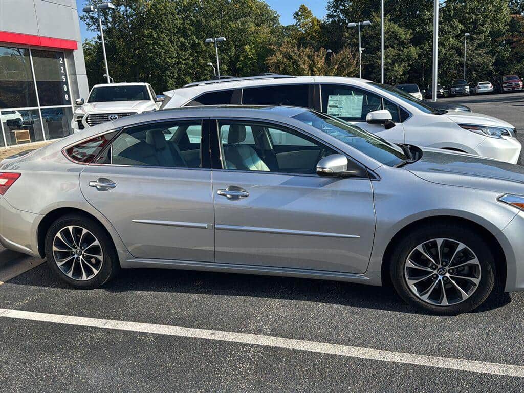 2016 Toyota Avalon XLE Premium
