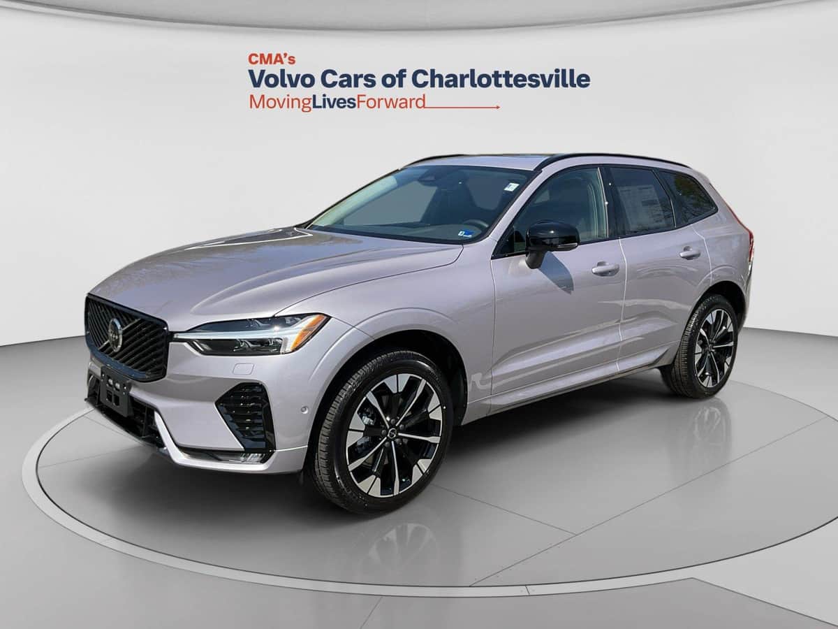 2026 Volvo XC60 PLUS