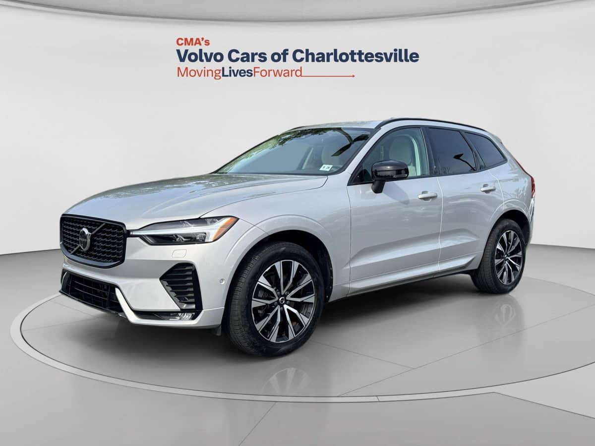 2024 Volvo XC60 Plus Dark Theme