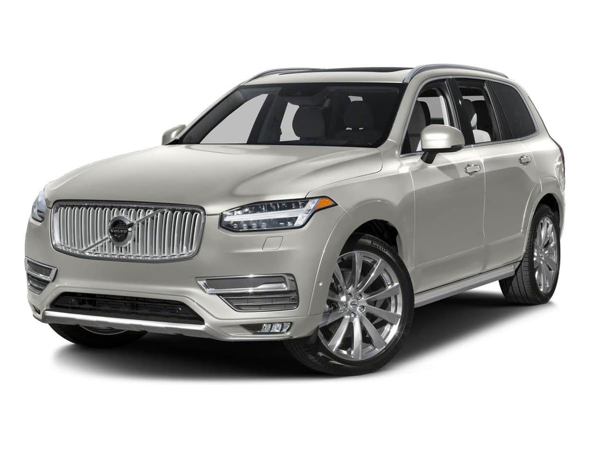 2016 Volvo XC90 T6 Momentum