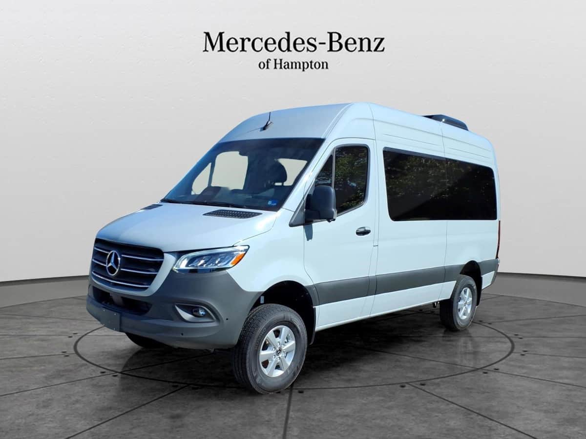2026 Mercedes-Benz Sprinter 2500 Standard Roof 4-Cyl Diesel Ho Select