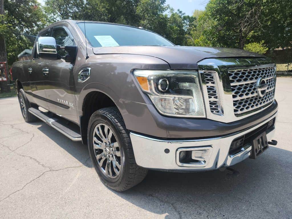 2016 Nissan Titan SL