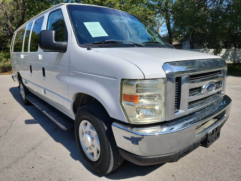 2008 Ford E-350 Super Duty E350 Super Duty Wagon