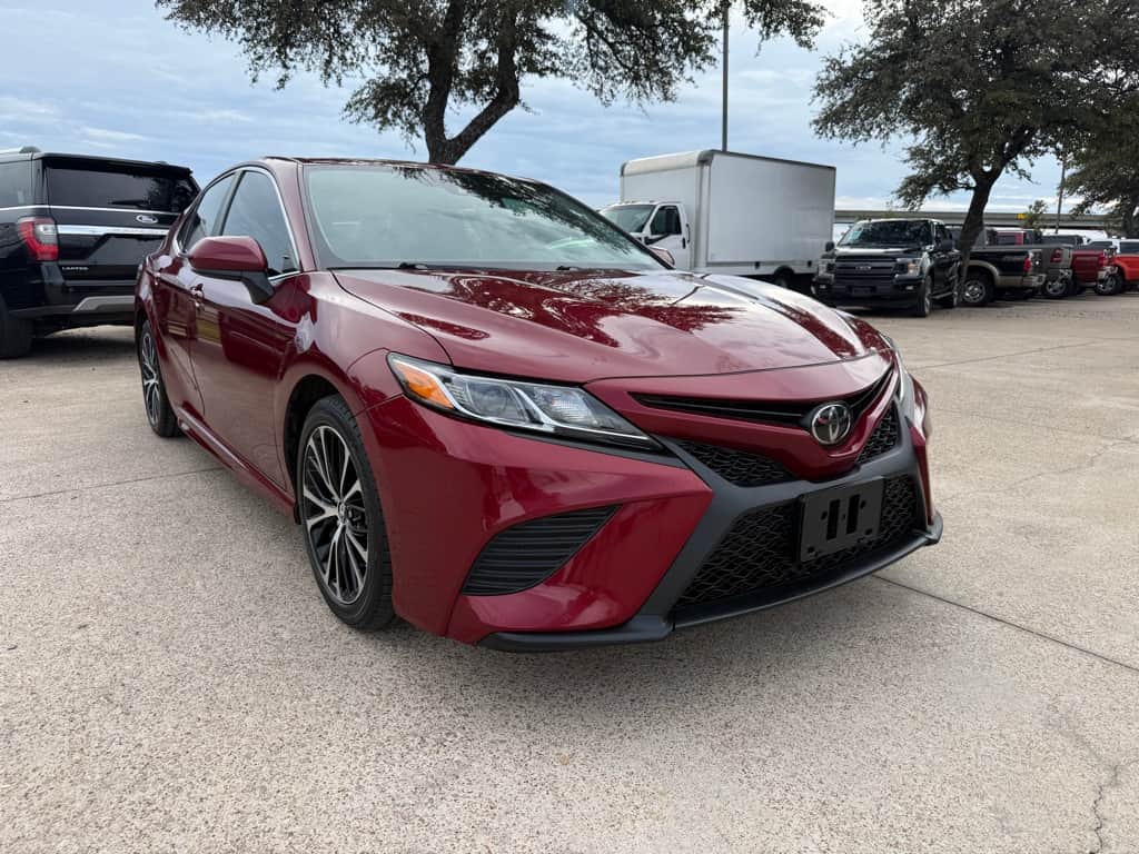 2018 Toyota Camry SE