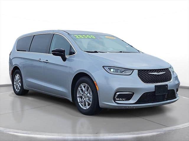 2024 Chrysler Pacifica Touring L Fwd