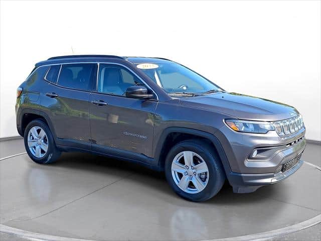 2022 Jeep Compass Latitude Fwd