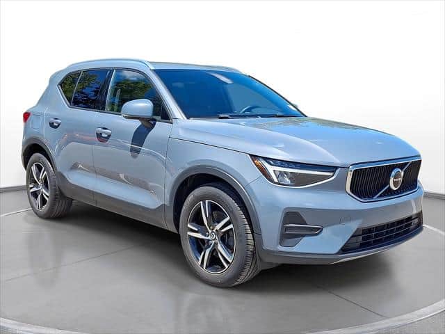 2023 Volvo XC40 B5 Awd Core