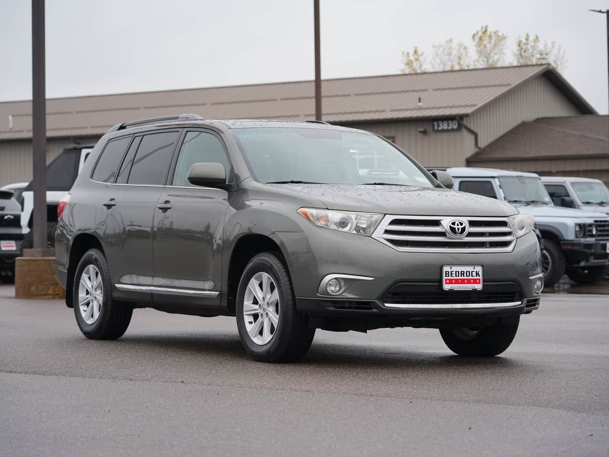 2012 Toyota Highlander SE
