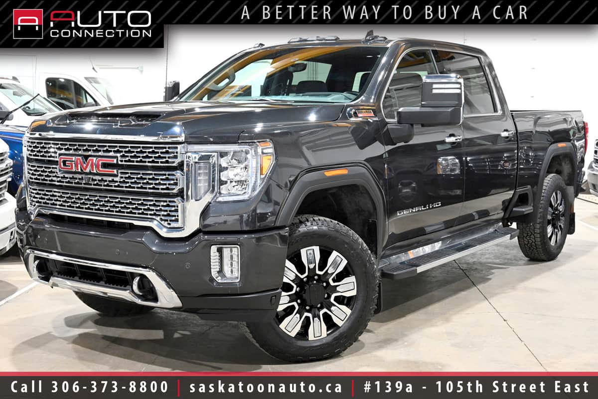 2020 GMC Sierra 2500HD Denali | 4x4 | Duramax | Low KM | 18,500lb. Towing