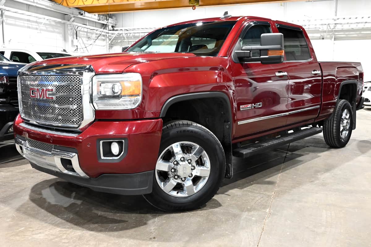 2015 GMC Sierra 2500HD SLT All-Terrain 4x4 | 6.6L DURAMAX | LEATHER | CREW CAB